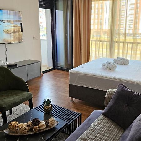 Podgorica Apartments Planet エクステリア 写真