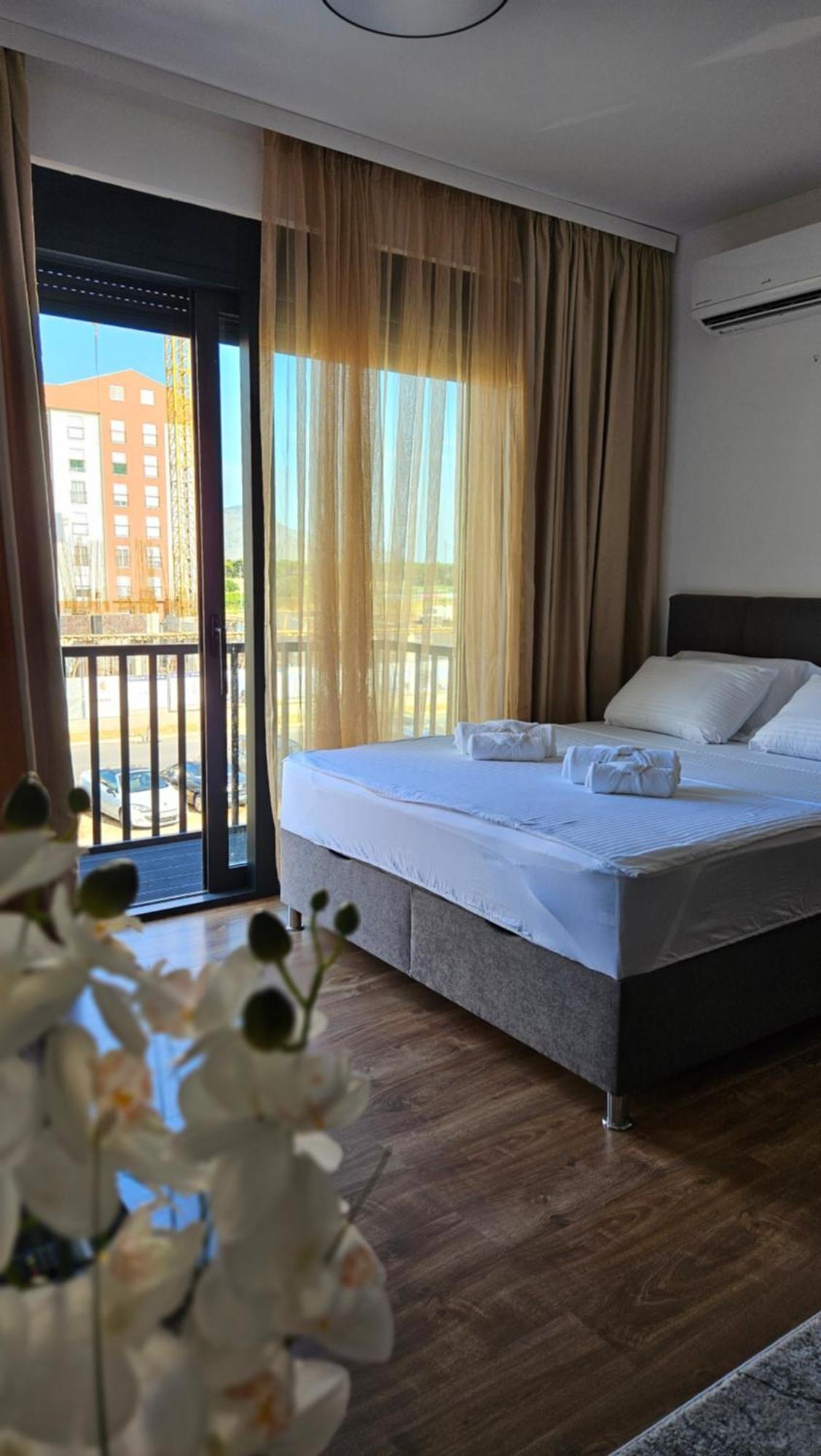Podgorica Apartments Planet エクステリア 写真