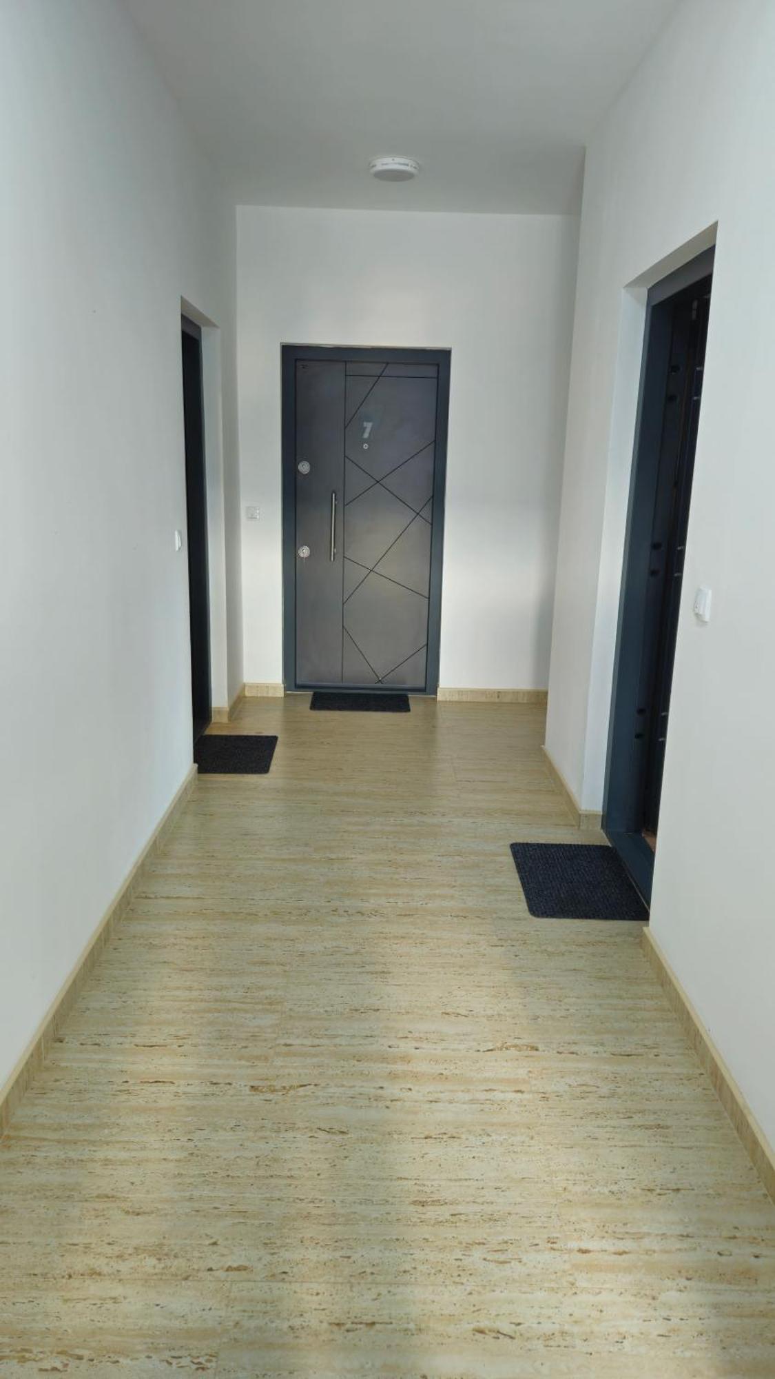 Podgorica Apartments Planet エクステリア 写真
